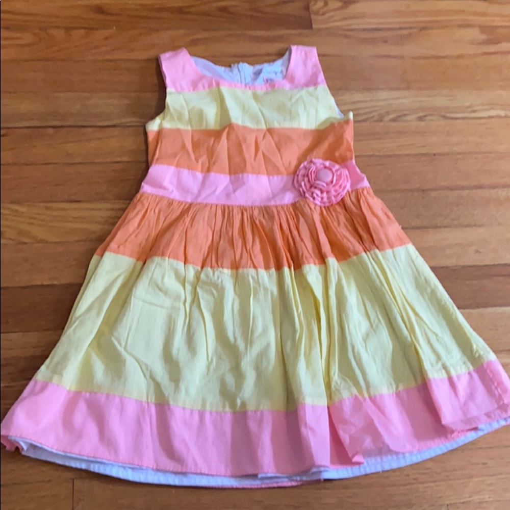 Girls dress